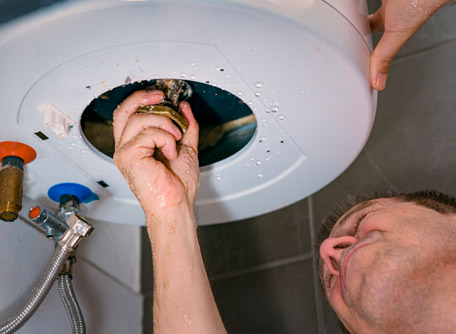 Chauffe-eau électrique en panne : les principales causes